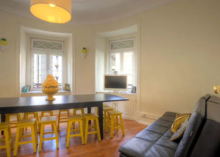 Fuer 19 Personen Und 1 Kind In By Interhome * Lisboa