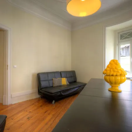 Fuer 19 Personen Und 1 Kind In By Interhome Appartement Lisboa