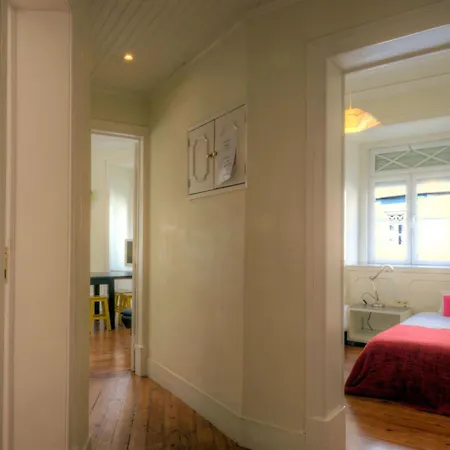 Fuer 19 Personen Und 1 Kind In By Interhome Appartement Lisboa
