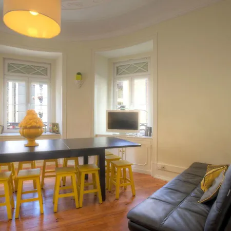 Fuer 19 Personen Und 1 Kind In By Interhome * Lisboa
