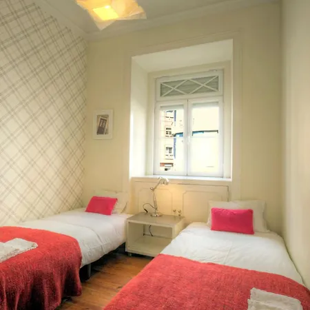 Fuer 19 Personen Und 1 Kind In By Interhome Appartement Lisboa