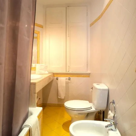 Fuer 19 Personen Und 1 Kind In By Interhome Lisboa