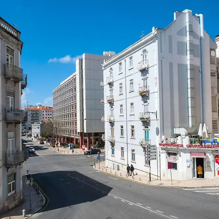 Fuer 19 Personen Und 1 Kind In By Interhome Appartement Lisboa