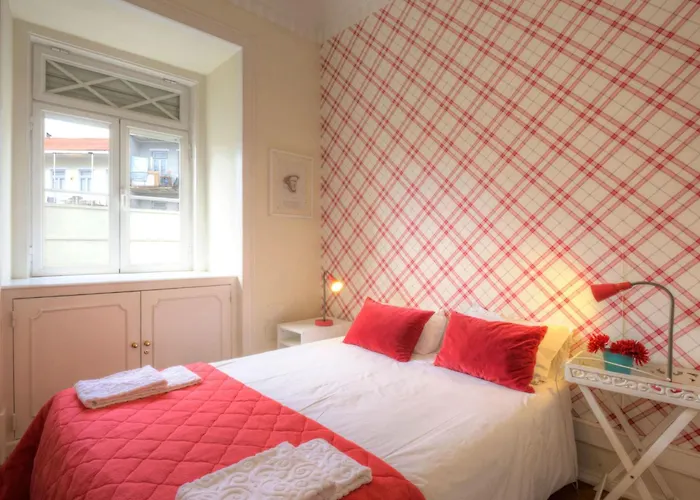 Fuer 19 Personen Und 1 Kind In By Interhome * Lisbon